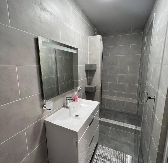 酒店 колібрі