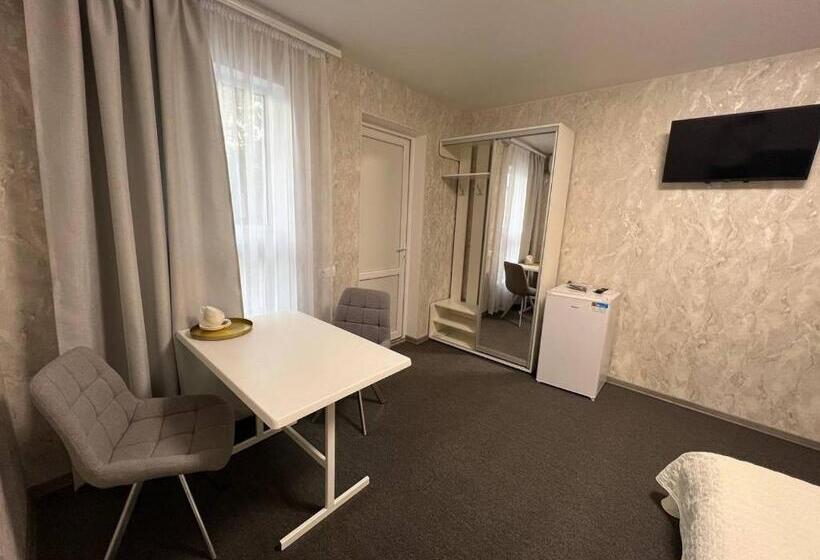 酒店 колібрі