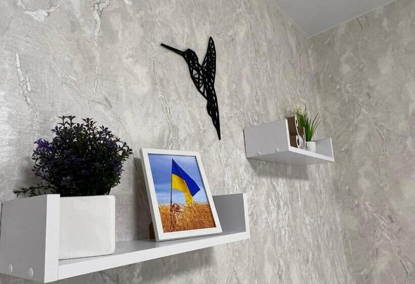 酒店 колібрі