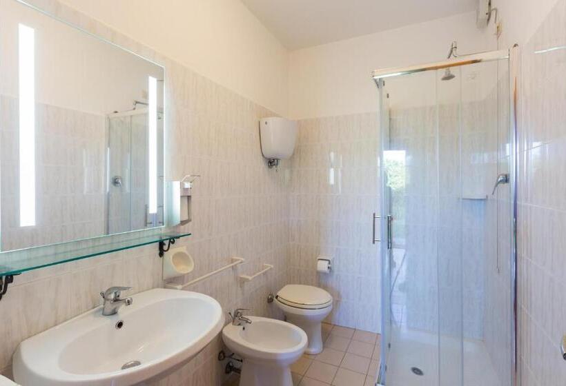 هتل Agriturismo La Mora   Gemelli