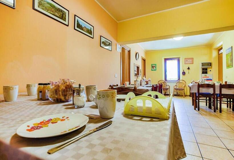 هتل Agriturismo La Mora   Gemelli