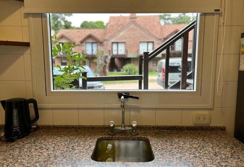 호텔 Baden Baden Carilo