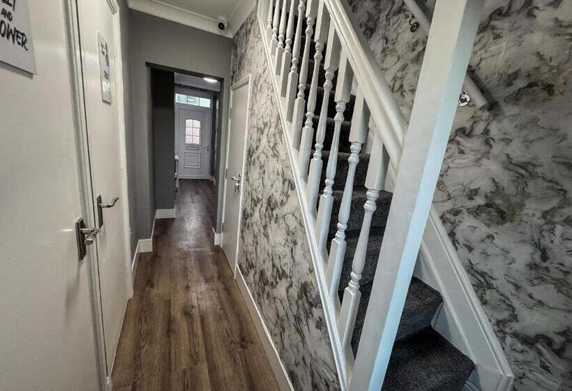 فندق Billy S Place