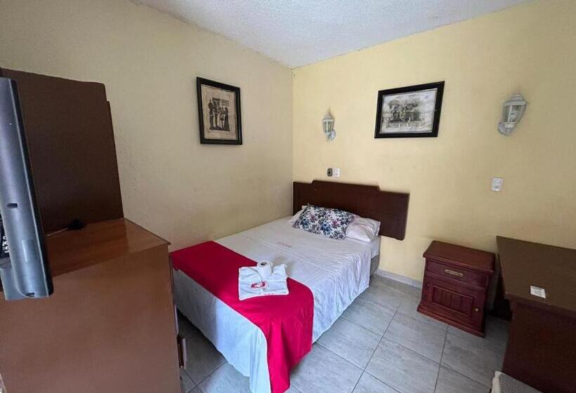 호텔 Capri Playa A Una Calle De La Playa Regatas