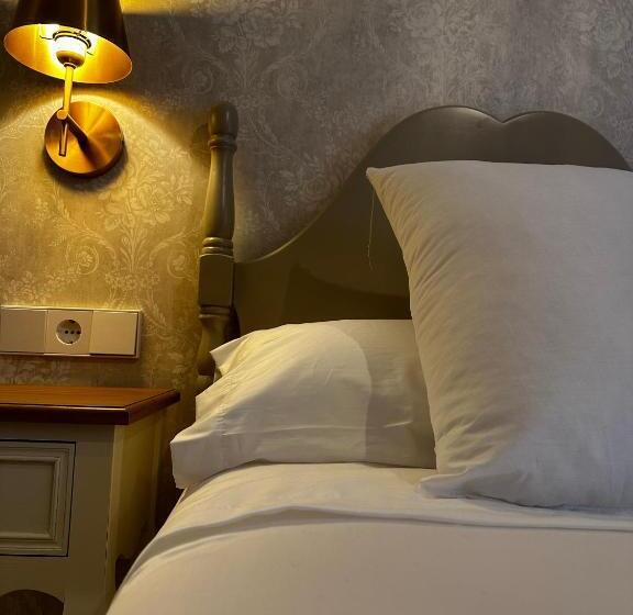 Отель Casa Palacio Reina De Tardajos