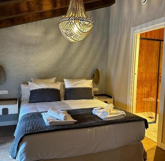 Отель Casa Palacio Reina De Tardajos