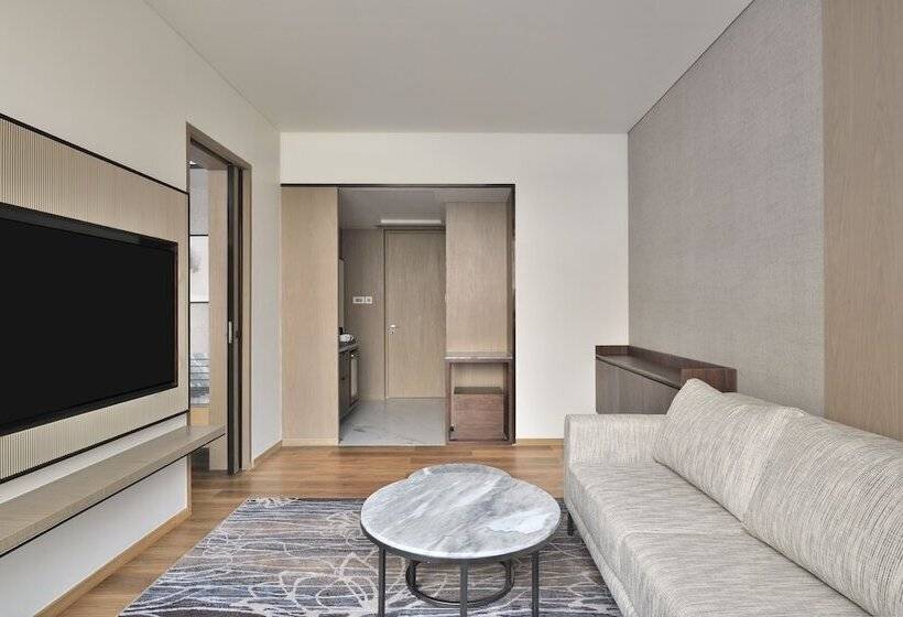 בית מלון כפרי Courtyard By Marriott Gorakhpur