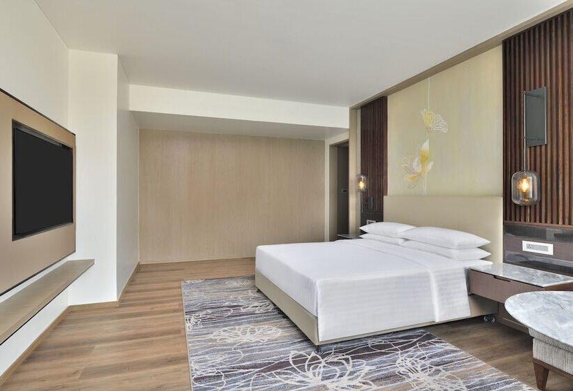 בית מלון כפרי Courtyard By Marriott Gorakhpur