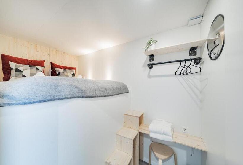 هتل کپسول Cubes By Tegetthoff