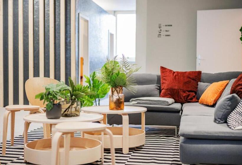 هتل کپسول Cubes By Tegetthoff