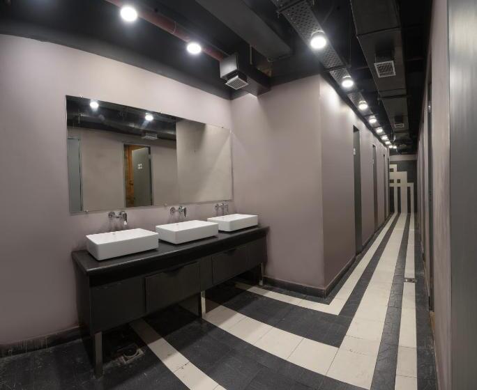 カプセルホテル Naptapgo, Noida 63 Metro   Japanese Capsule Family Suite   Lounge, Cafe, Wi Fi