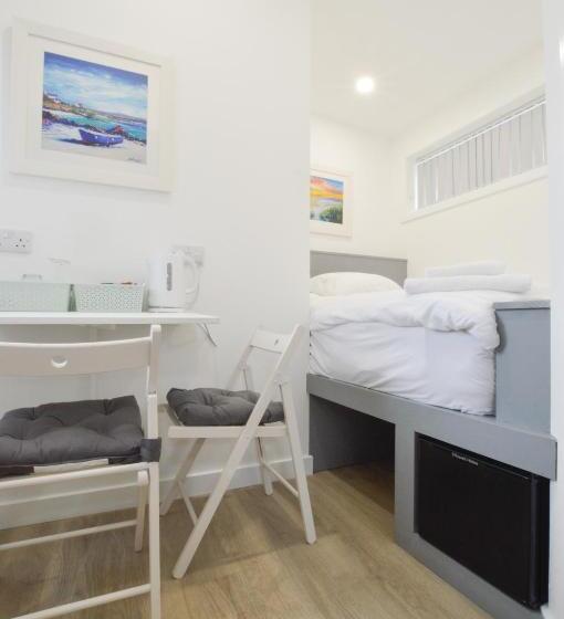 Капсульный Oтель Viewpoint West