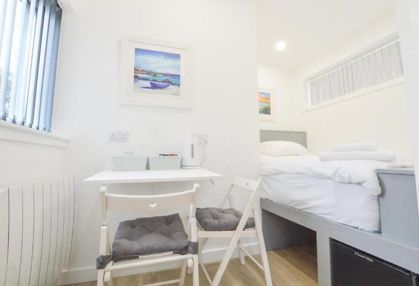 Капсульный Oтель Viewpoint West