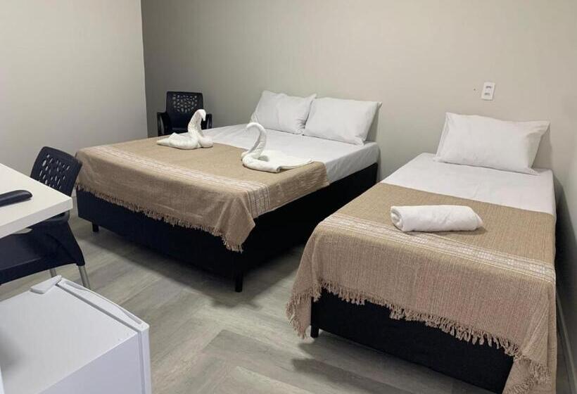 בית מלון כפרי Fênix