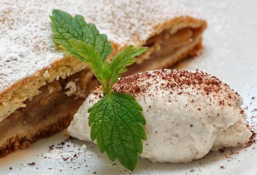 Отель Gasthof Pension Innerhütt