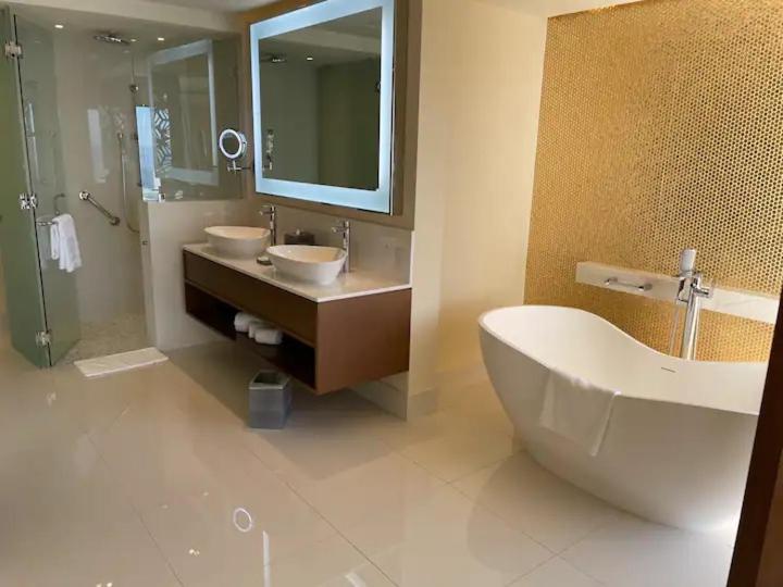 هتل Gorgeous Suite Ocean View