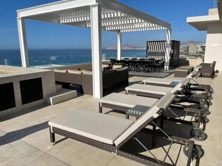 Отель Gorgeous Suite Ocean View