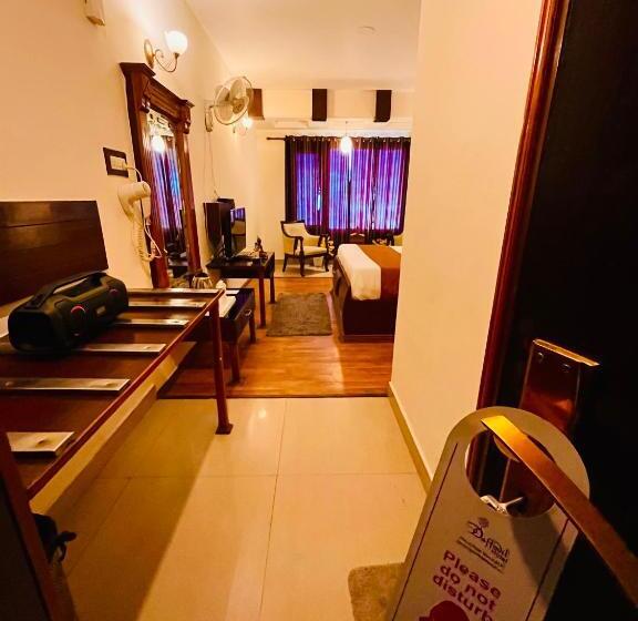 فندق The North Wind In City Center, Manali