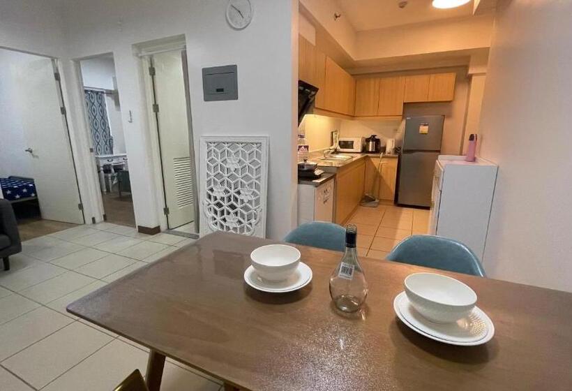 בית מלון כפרי Infina Towers