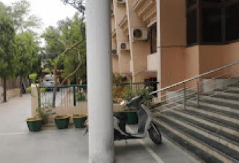 בית מלון כפרי Mahayana Bodh Gaya