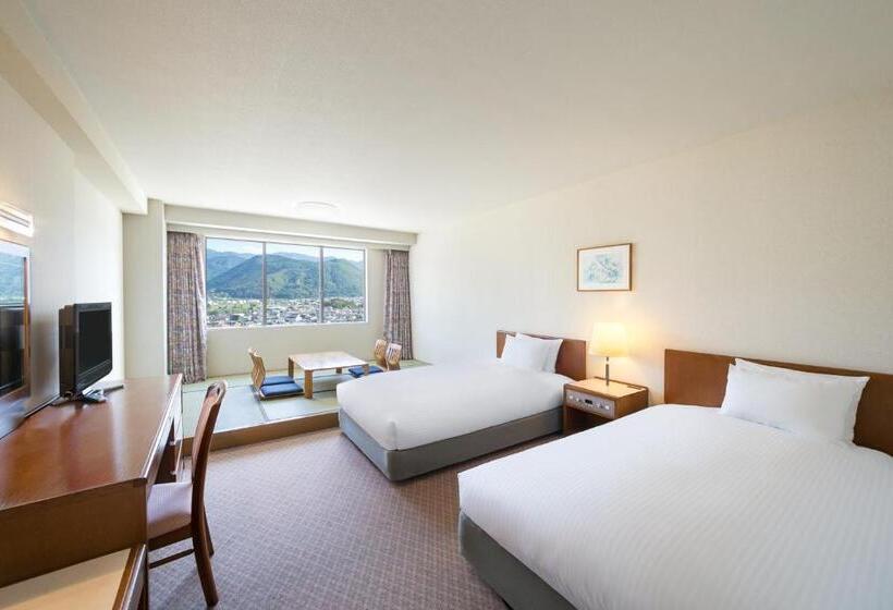 בית מלון כפרי Mercure Miyagi Zao Resort & Spa