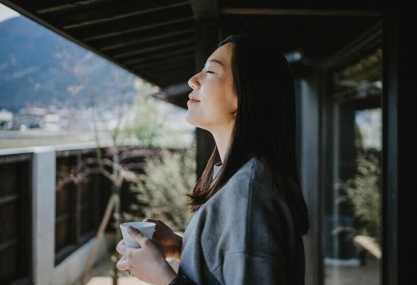 فندق Mercure Toyama Tonami Resort & Spa