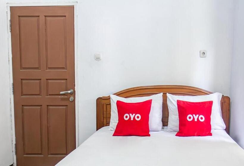 בית מלון כפרי Oyo 93409 Anugrah House