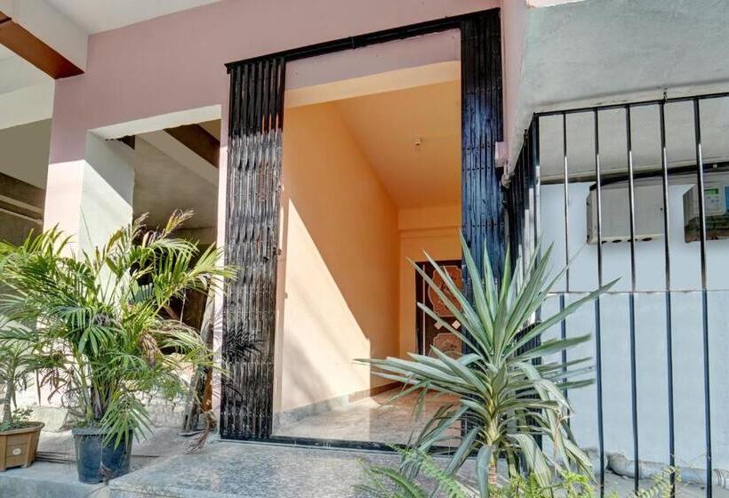 Super Hotel O Jacs Inn