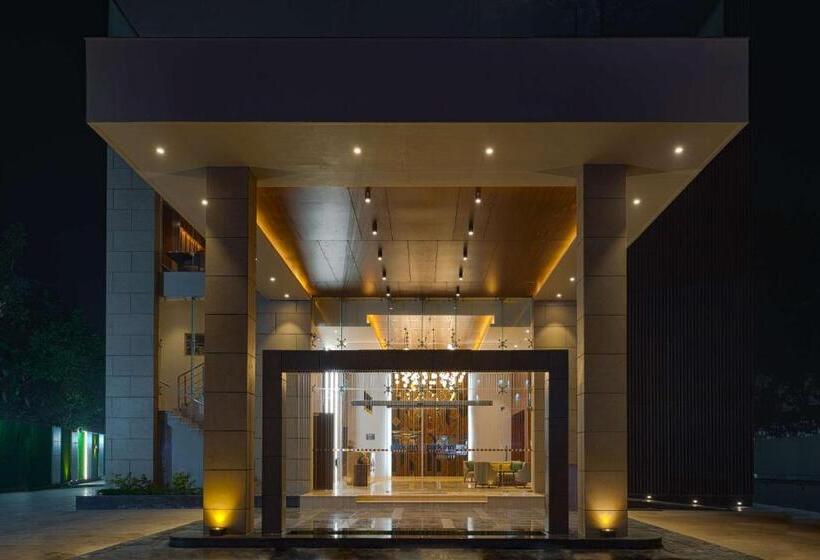 فندق Park Inn By Radisson Ayodhya