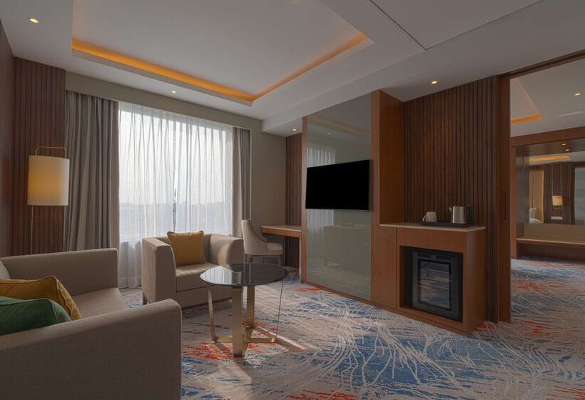 فندق Park Inn By Radisson Ayodhya