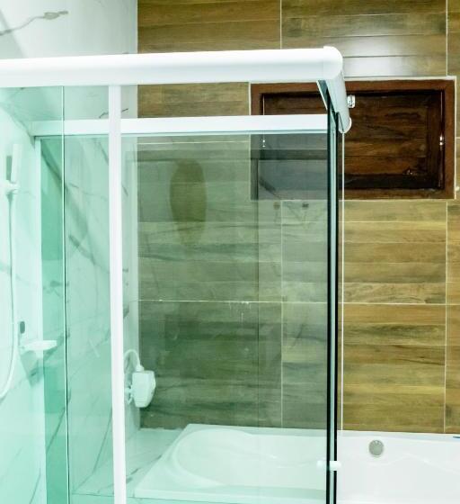 ホテル Pousada E Restaurante Garoupa