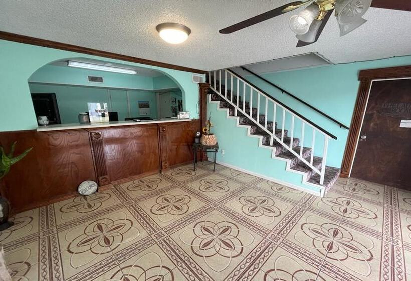 فندق Regency Inn By Oyo Three Rivers