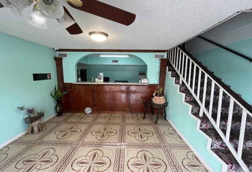 فندق Regency Inn By Oyo Three Rivers