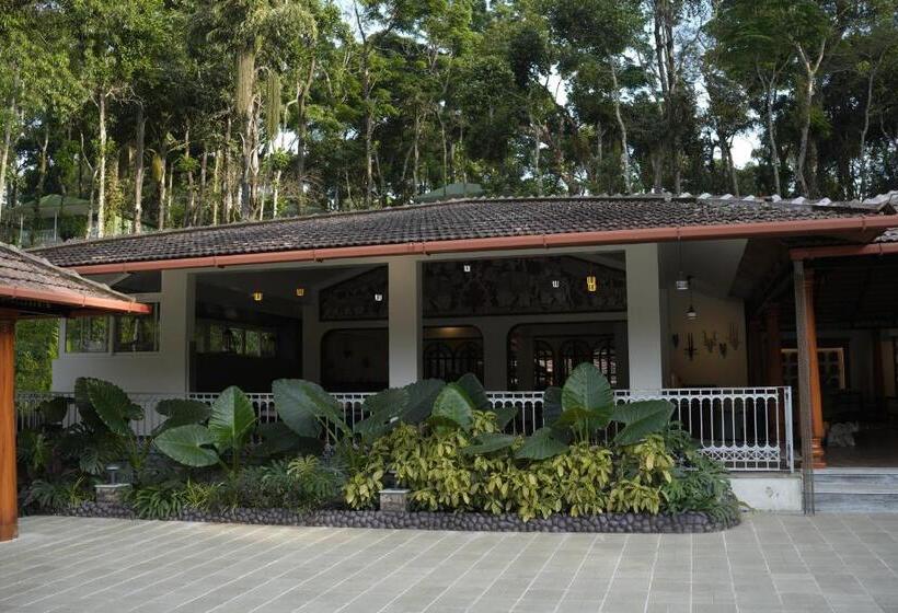 בית מלון כפרי Regenta Resort Sakleshpur