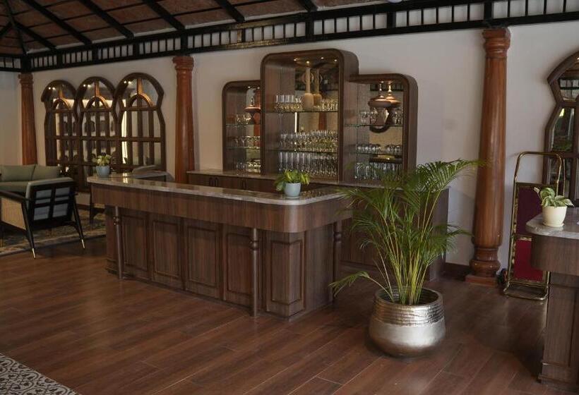 בית מלון כפרי Regenta Resort Sakleshpur