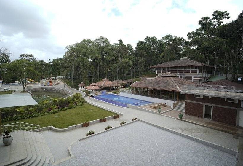 בית מלון כפרי Regenta Resort Sakleshpur