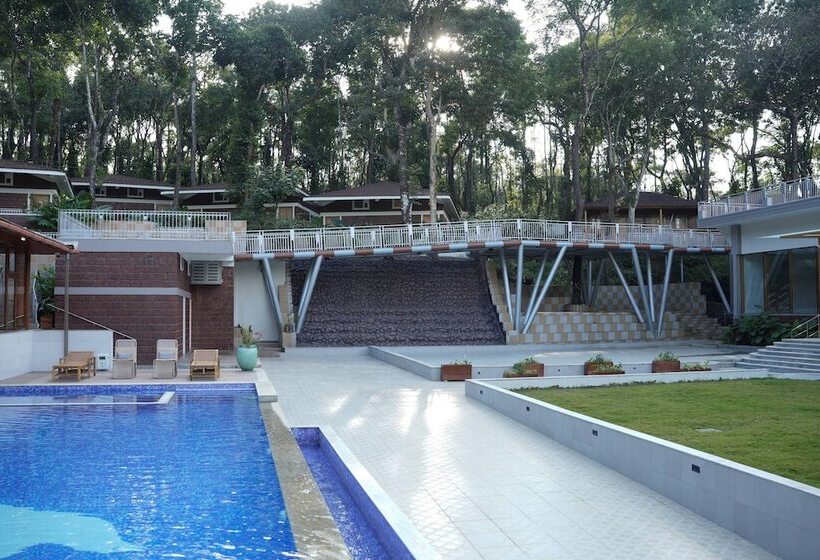 בית מלון כפרי Regenta Resort Sakleshpur