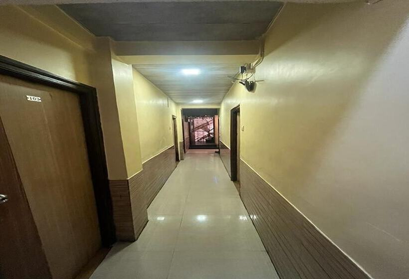 酒店 Sai Parikrama