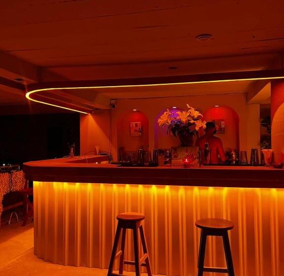 هتل Sebastian De Los Milagros