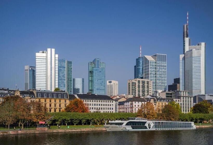 هتل Ship Ms Oscar Wilde