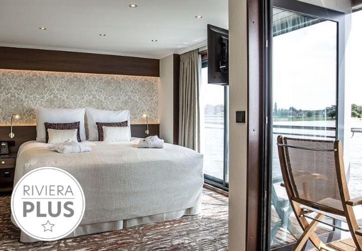 هتل Ship Ms Oscar Wilde