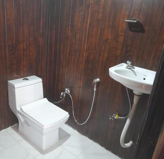 فندق Shivam Hillview