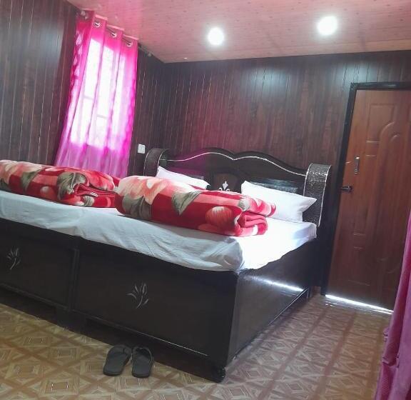 فندق Shivam Hillview