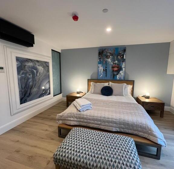 ホテル Sleeping Giant