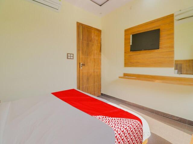 Hotel Sm International Madhav