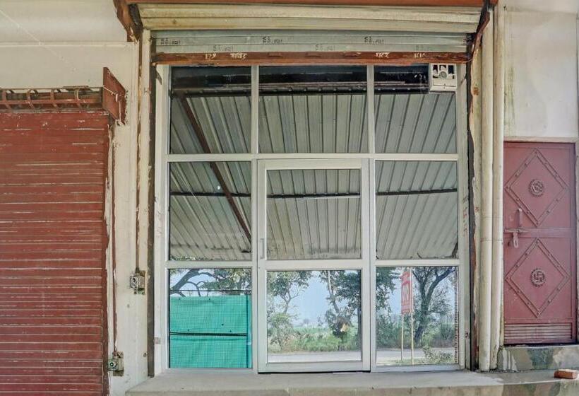 בית מלון כפרי Spot On D S