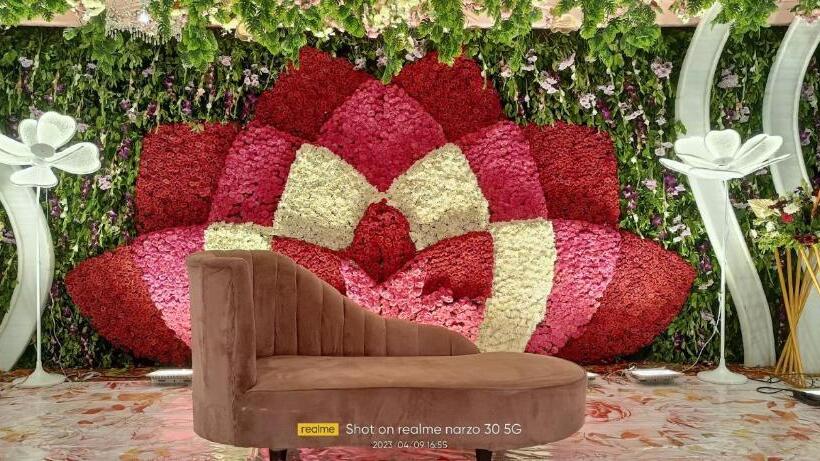 בית מלון כפרי Sri Vishnu Tejam Elite