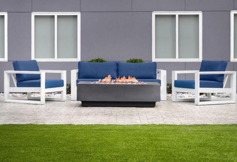 فندق Stayapt Suites Auburn