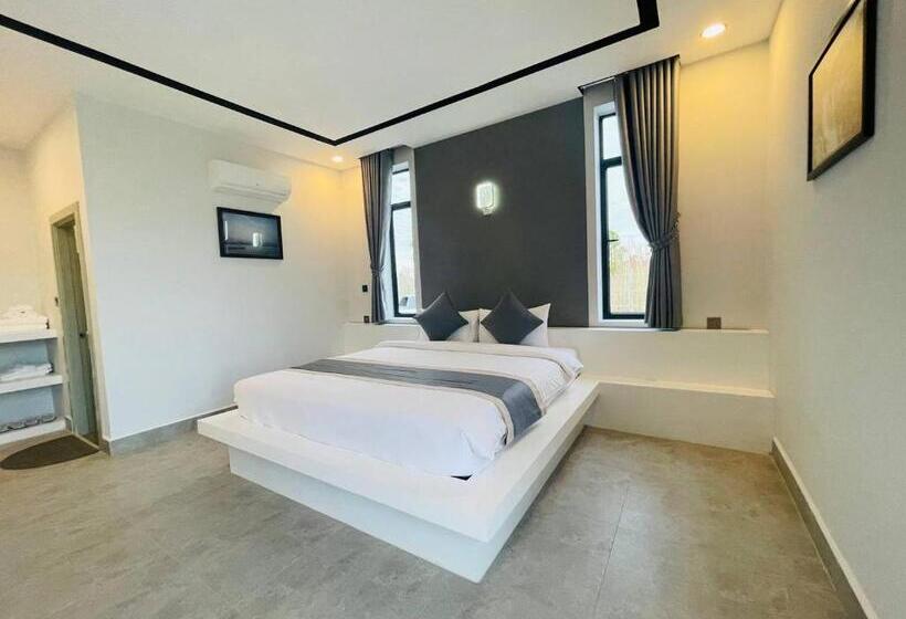 فندق The Square Residence