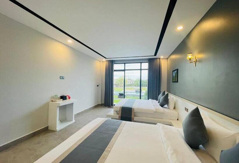 فندق The Square Residence